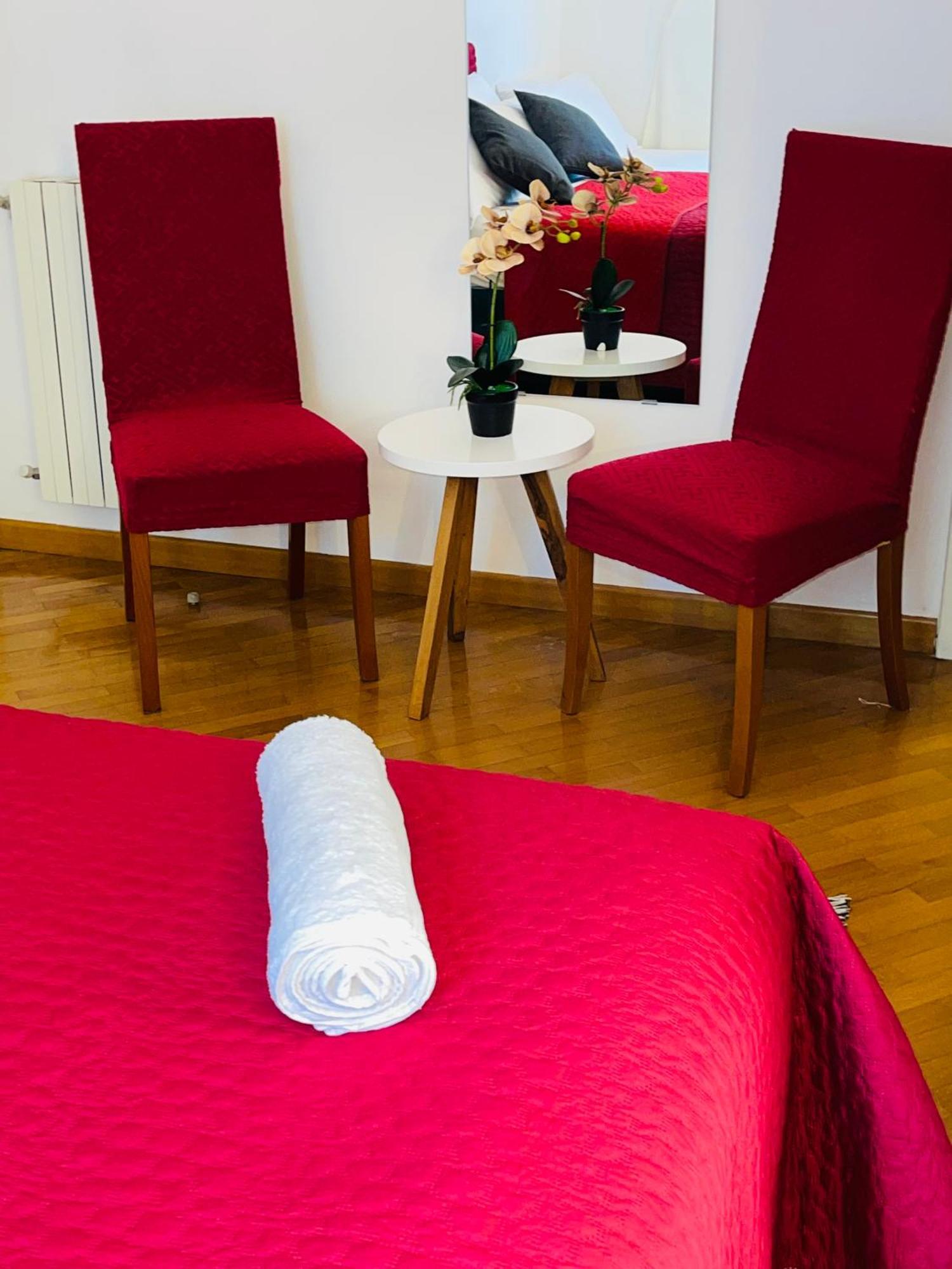 Holiday Colosseum Rome Bed & Breakfast Bagian luar foto